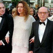 Περιγραφ: Στις Κννες, με τη γυνακα του Φοβη και τον Μπρονο Γκαντς για την  Αιωνιτητα 