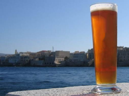 Περιγραφ: http://www.oneman.gr/keimena/article1778254.ece/BINARY/original/beer_620.jpg