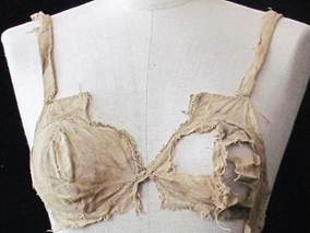 http://www.nooz.gr/Uploads/aclass/Medieval_Bra.jpg