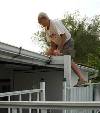 Περιγραφ: http://www.tovima.gr/files/1/2011/06/24/konstantopoulos4.jpg