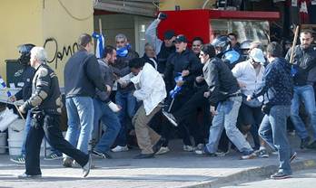 Περιγραφ: http://odromos.files.wordpress.com/2012/01/fasistomoutro2.jpg