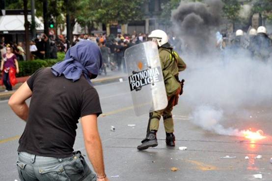 Περιγραφ: Μχρι τη Συγγρο φτασε ο «κλεφτοπλεμος»