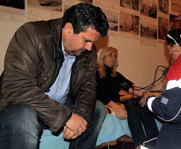 apergoi peinas mesologgi