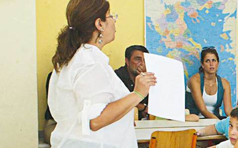 Στην πρωτοβθμια εκπαδευση οι νεοδιριστοι και σοι χουν ως 10 χρνια προπηρεσα θα κληθον να διδξουν 26 ρες την εβδομδα απ 24 που ισχει σμερα