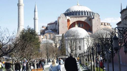 Θλουν να κνουν την Αγα Σοφα τμενος -Κατατθηκε πρταση νμου στην τουρκικ 