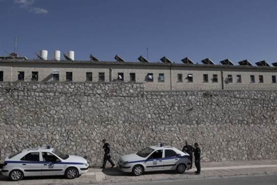 Ψχνουν τσσερις αλβανος εκτελεστς για 20 «συμβλαια θαντου»